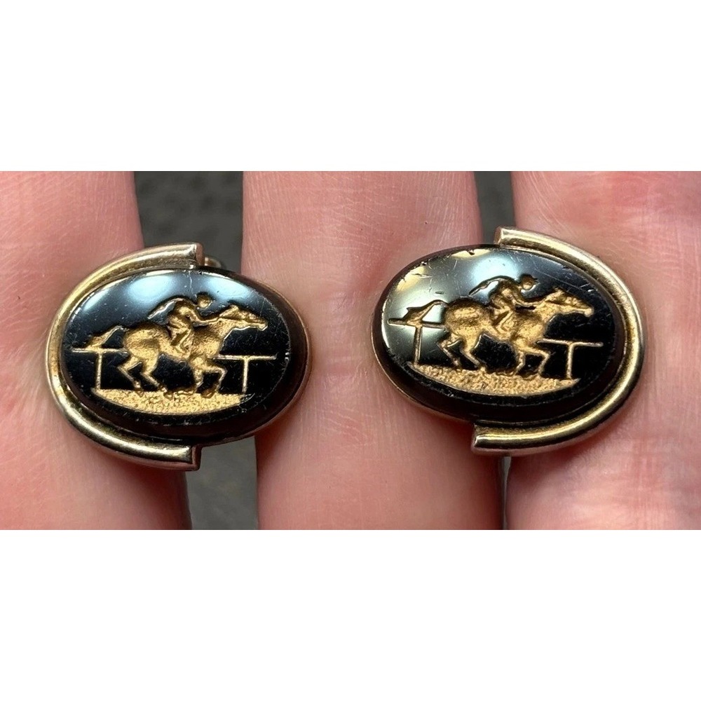Vintage Carved Glass Equestrian Horse & Rider Intaglio Oval Cufflinks Gold Tone